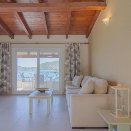 Villa Theodora View Apartments Afroditi Agios Georgios Pagon Eksteriør billede