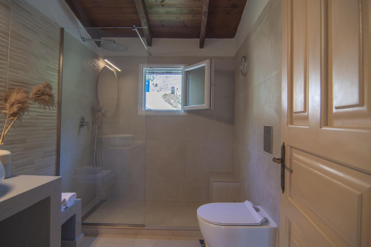 Villa Theodora View Apartments Afroditi Agios Georgios Pagon Eksteriør billede