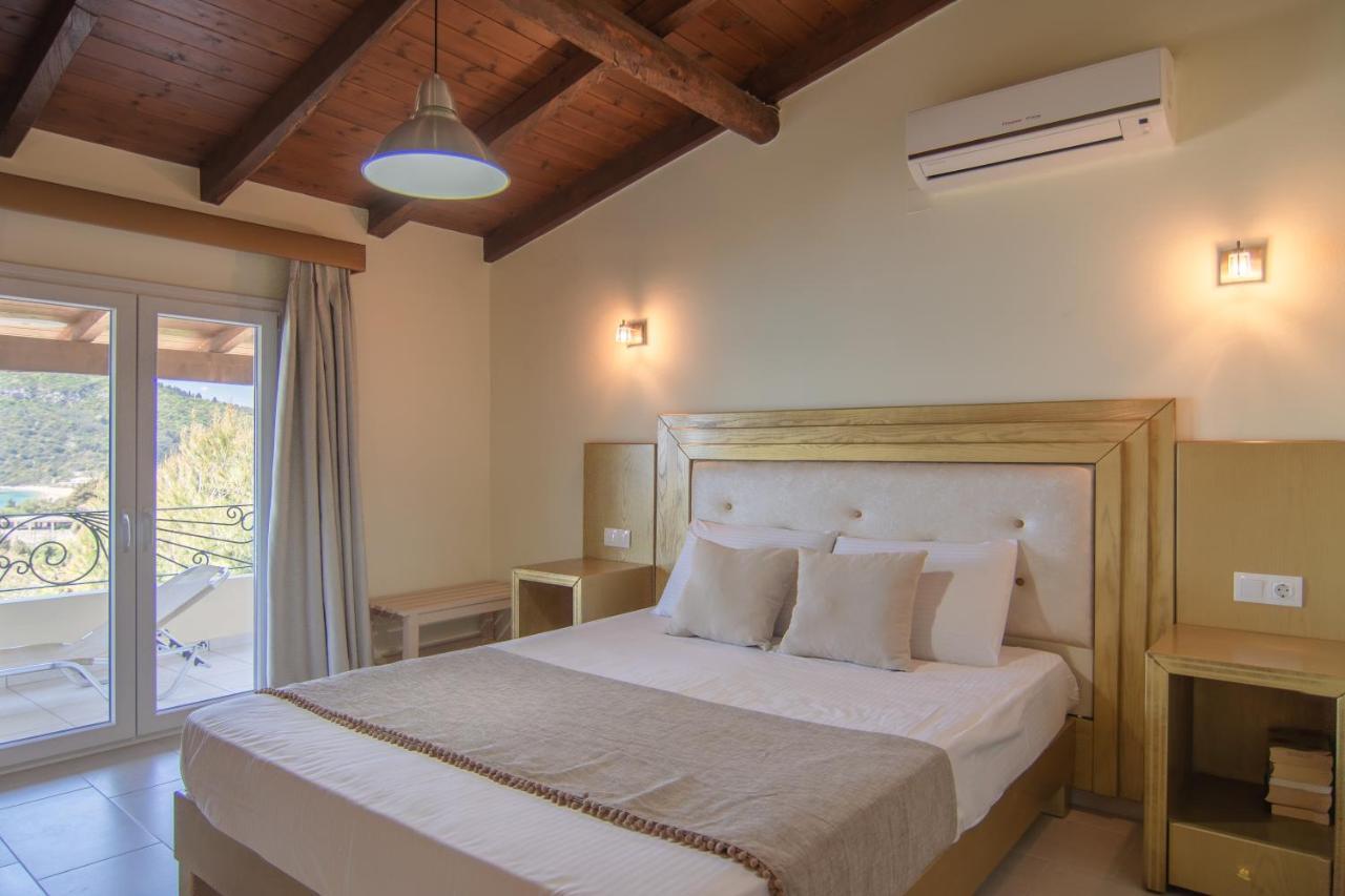 Villa Theodora View Apartments Afroditi Agios Georgios Pagon Eksteriør billede